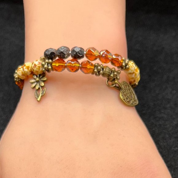 Heart Charm Beaded Bracelet For Women - Picture 1 of 4